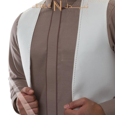شبابي-ياقة سادة